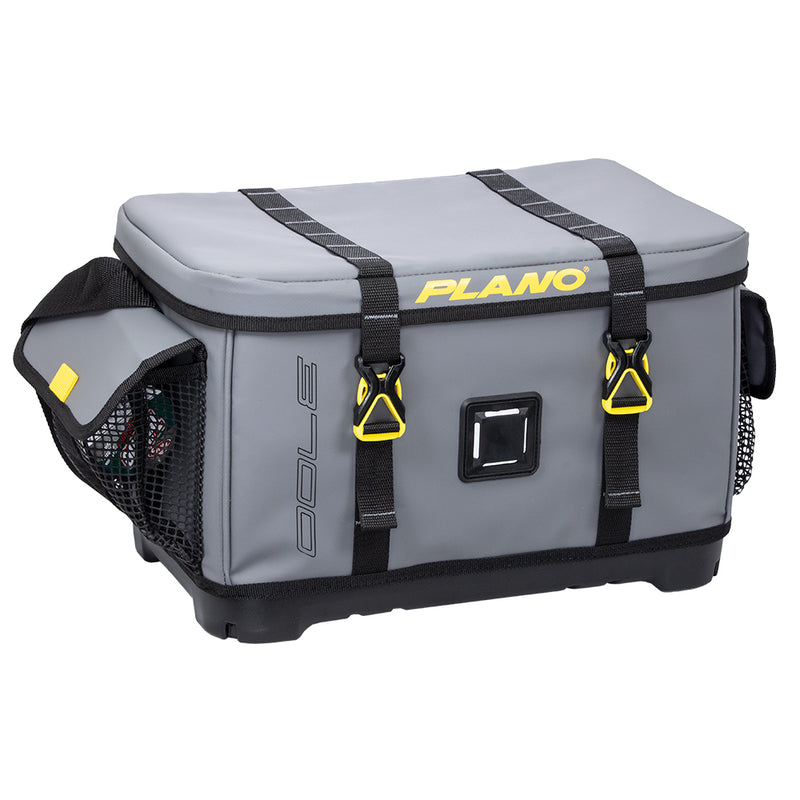 Plano Z-Series 3700 Tackle Bag w-Waterproof Base